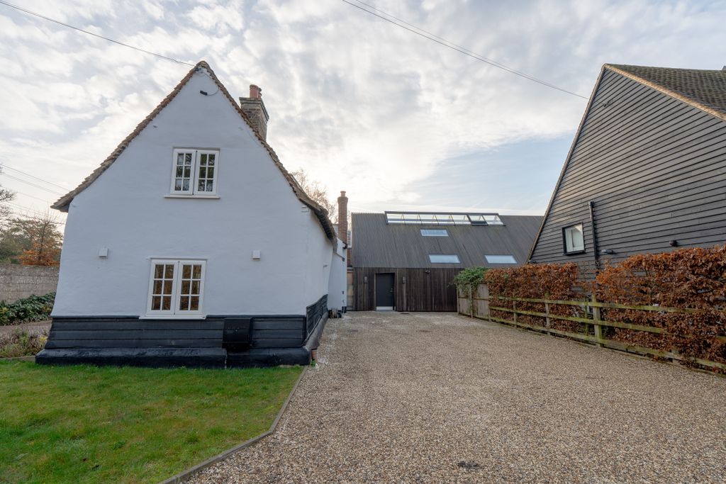 Property photo 2 of 24 Front & Side