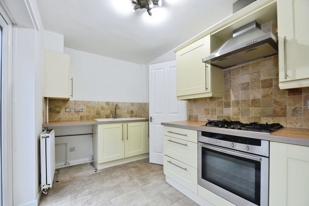 Property photo 3 of 16 Pbox-Img.Jpg