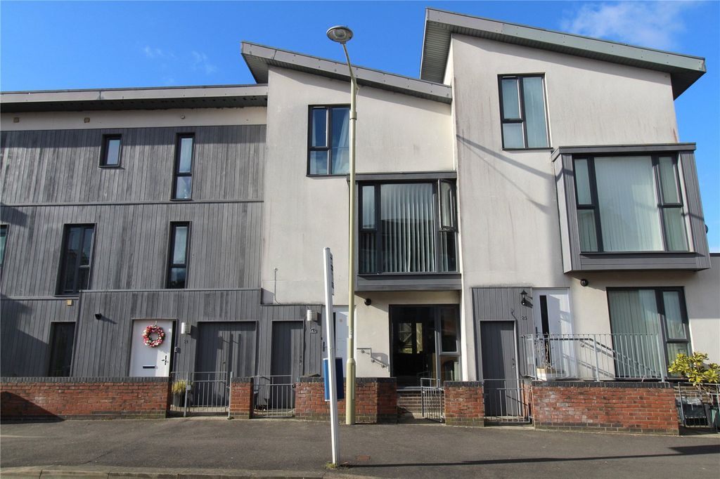 Property photo 1 of 12 Picture No. 19