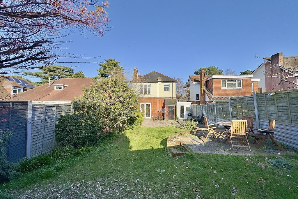 Property photo 3 of 18