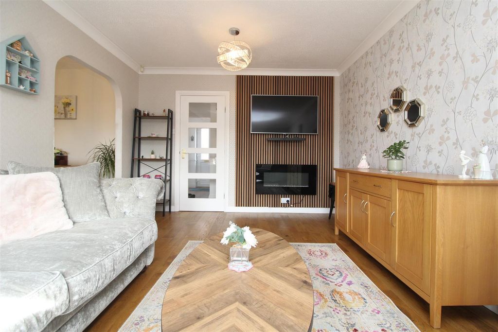 Property photo 3 of 12 Living Room