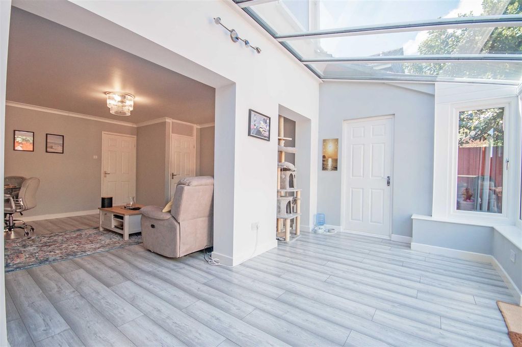 Property photo 3 of 16 Con2.Jpg