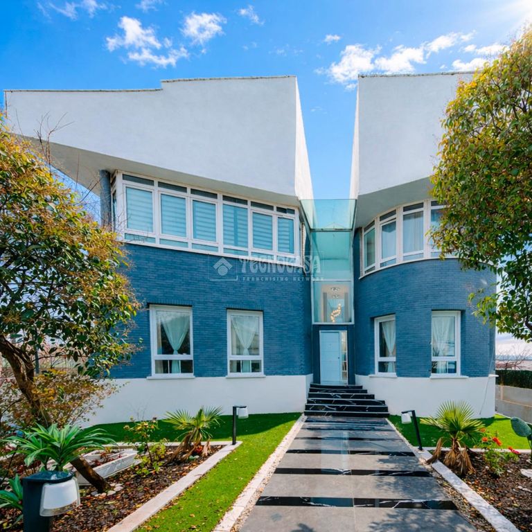 Property photo 1 of 31