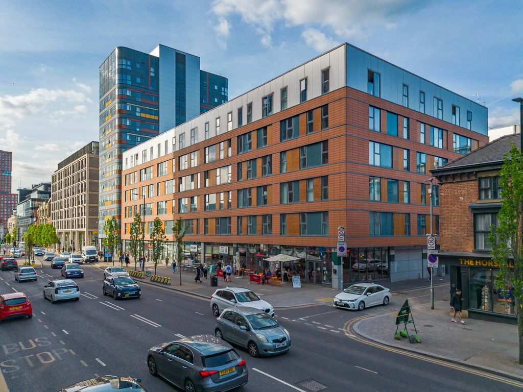 Property photo 2 of 20