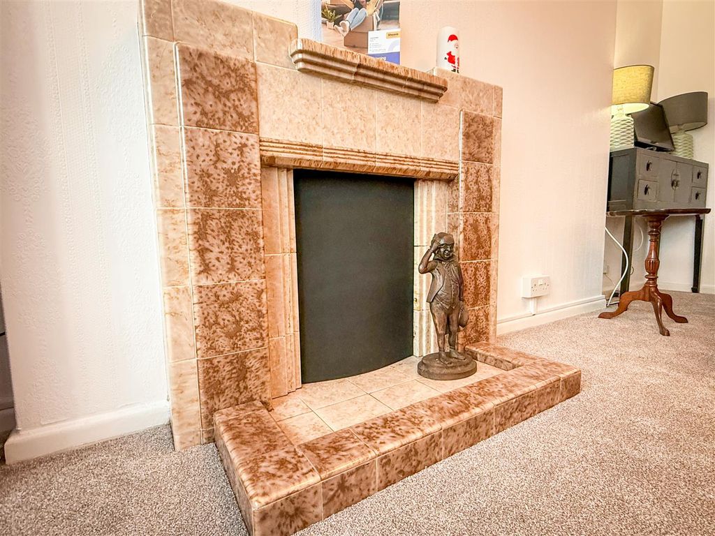 Property photo 3 of 14 Alternate View Of Lounge