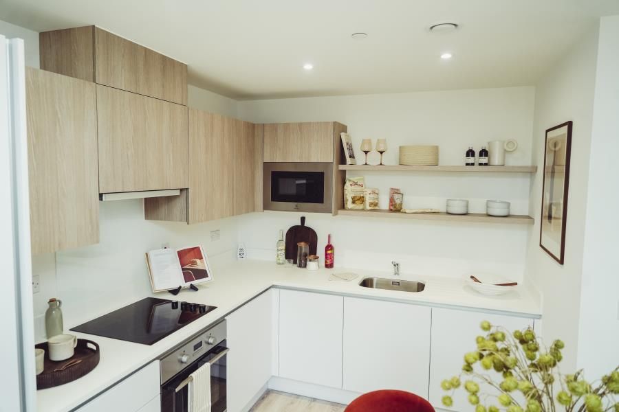 Property photo 2 of 11 Kitchen