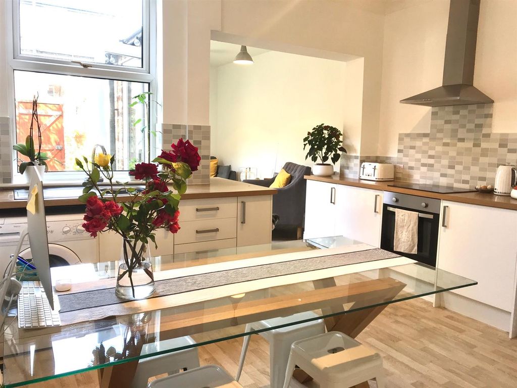 Property photo 2 of 10 Img_8046.Jpg