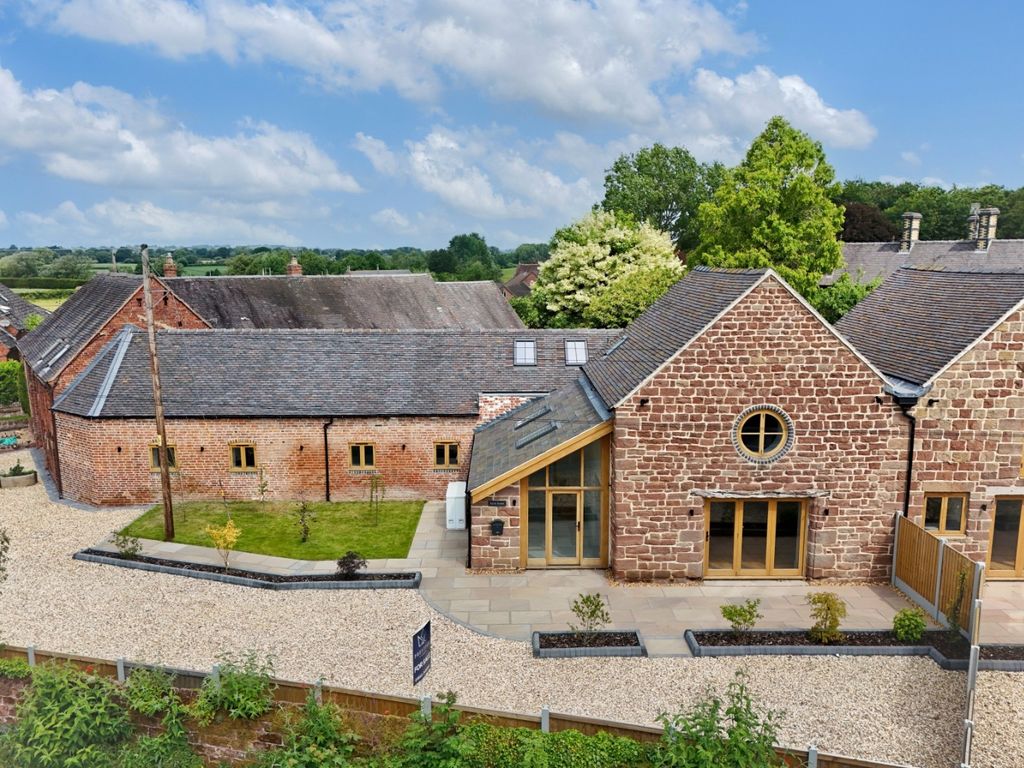 Property photo 1 of 35 3390140