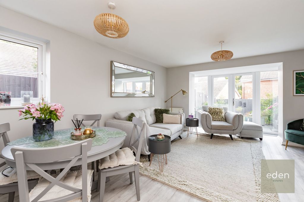 Property photo 3 of 20