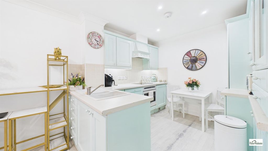 Property photo 3 of 13 Cam02085G0-Pr0197-Still008.Jpg