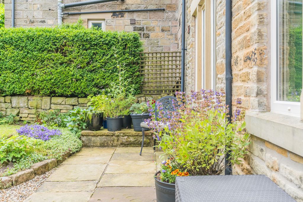 Additional image 23 of 4 bed town house for saleChunal, Glossop SK13