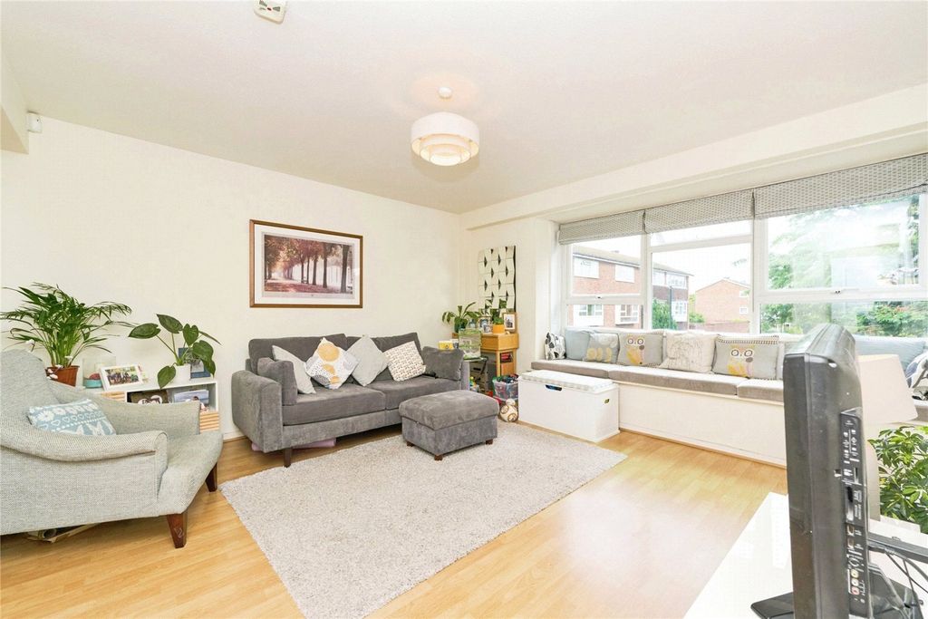 Property photo 3 of 12 Picture No. 05