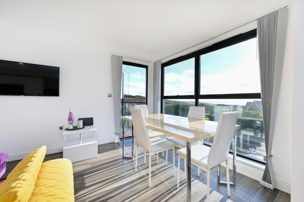 Additional image 7 of 2 bed flat for sale16 South Coast Road, Peacehaven BN10