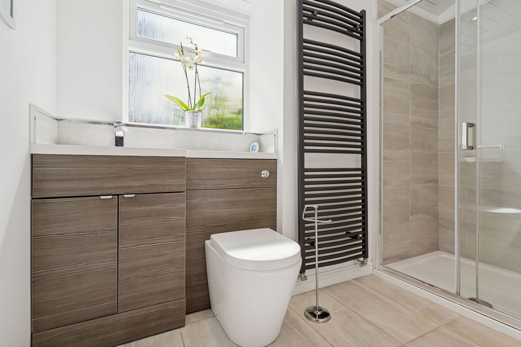 Property photo 3 of 47