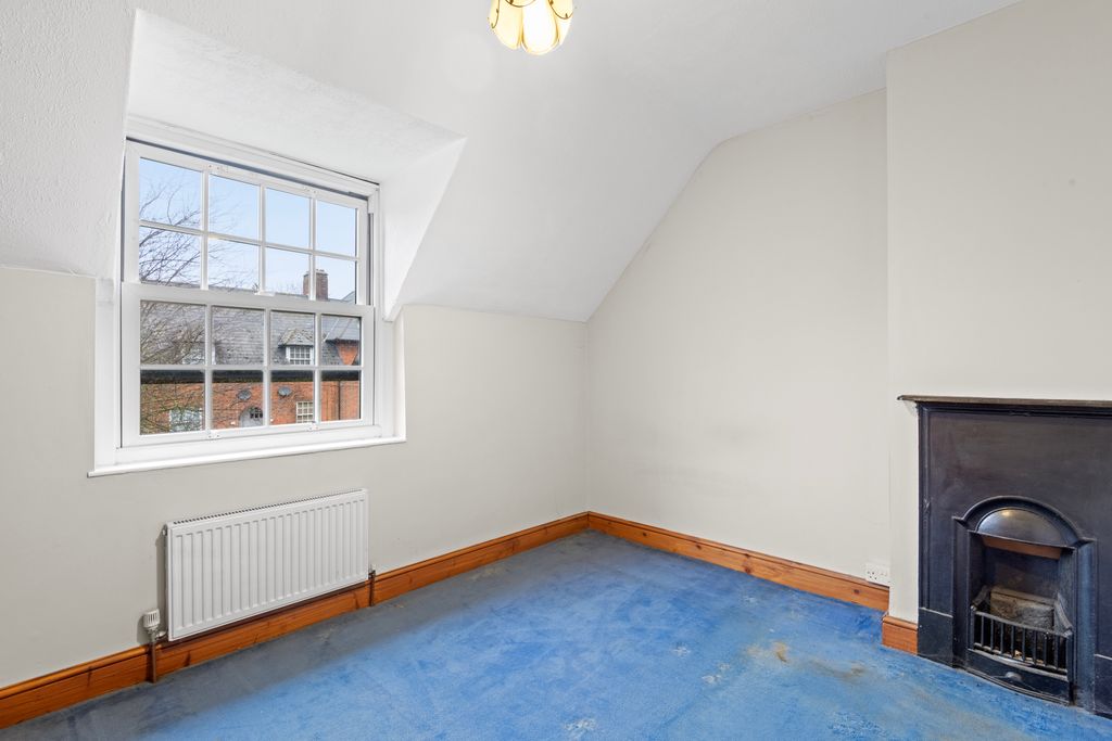 Property photo 3 of 16