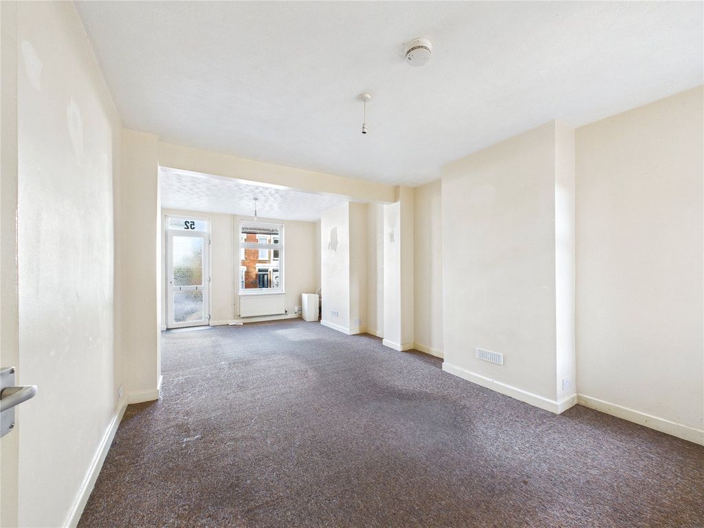 Property photo 2 of 8 Picture No. 01