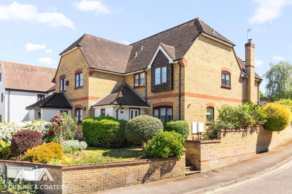 Property photo 1 of 24 Thecornerhouse_42.Jpg