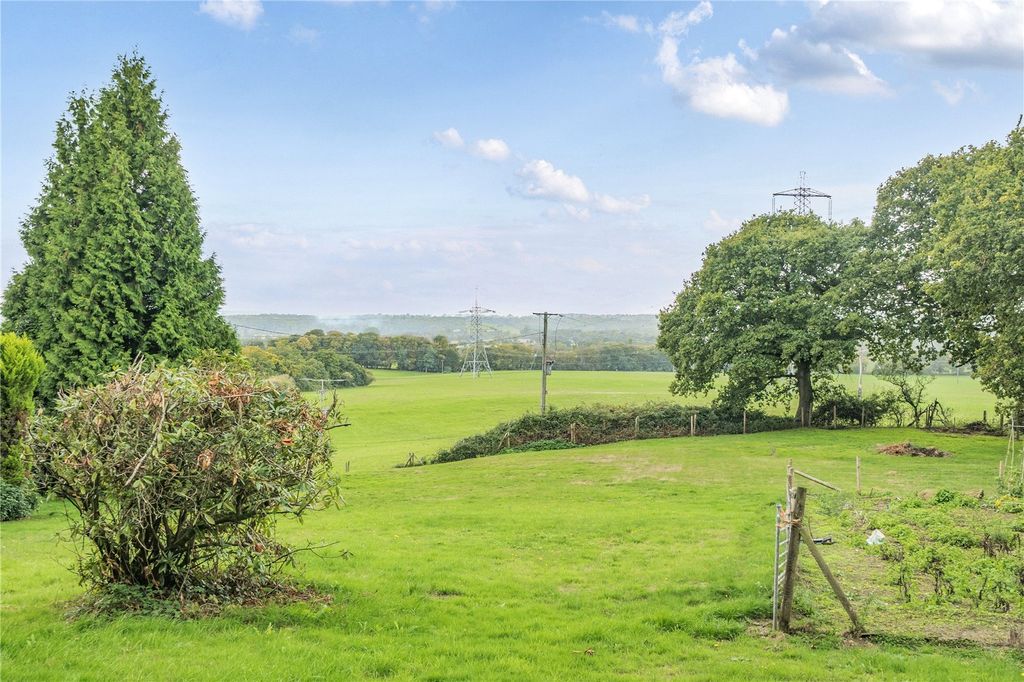 Property photo 2 of 43 Picture No. 02