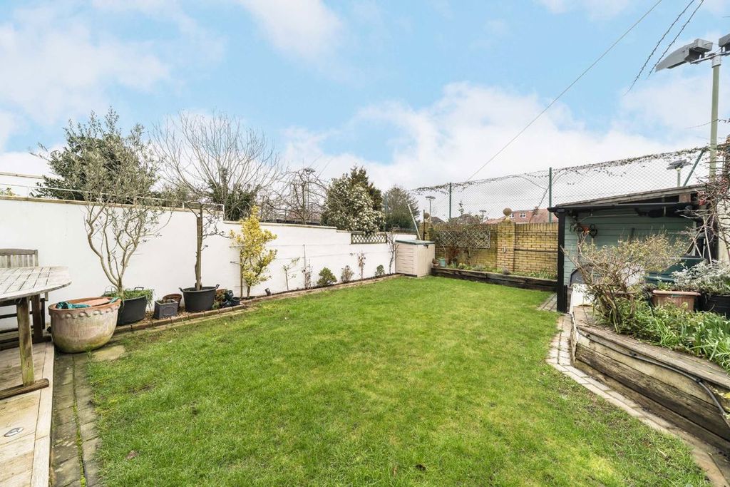 Property photo 2 of 3