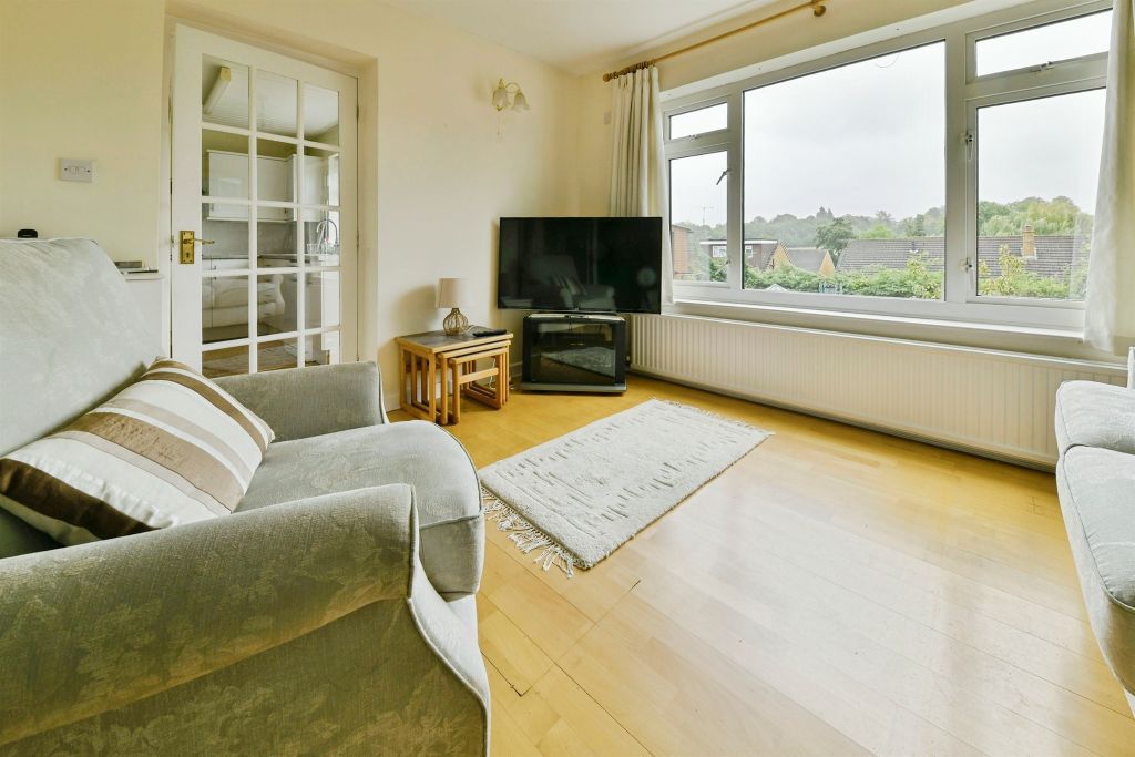 Property photo 2 of 17