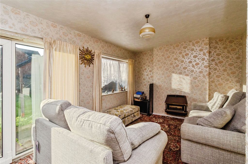 Property photo 3 of 20 Picture No. 02