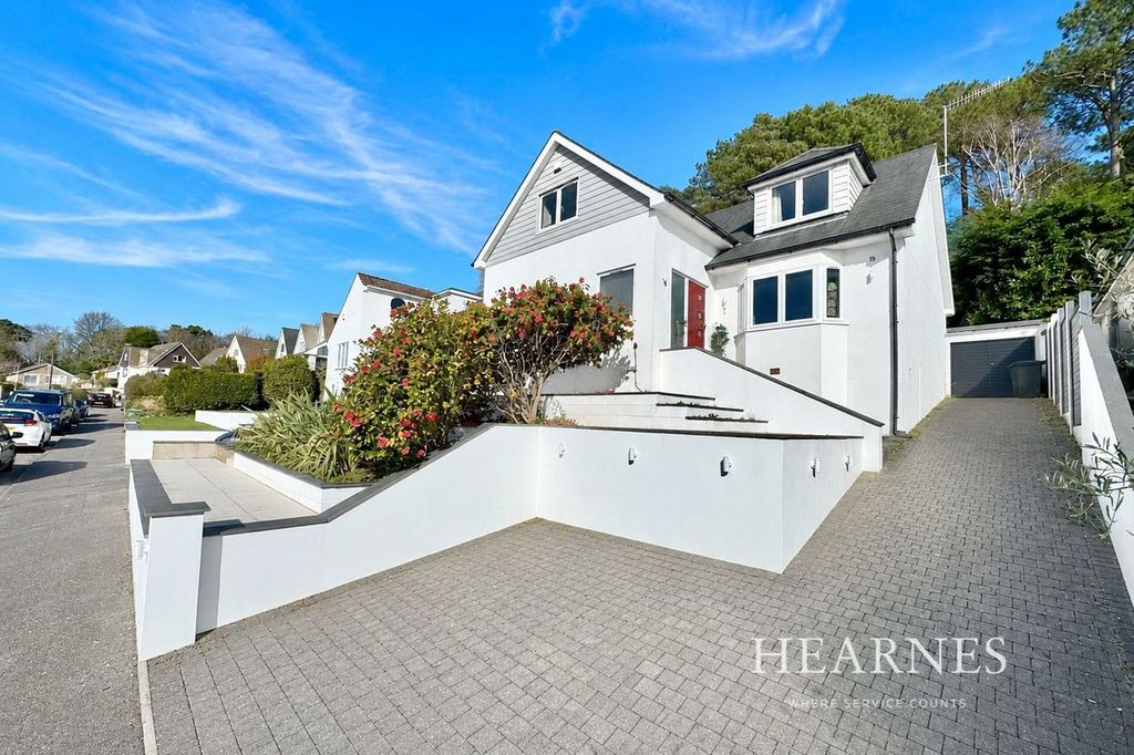 Property photo 1 of 27