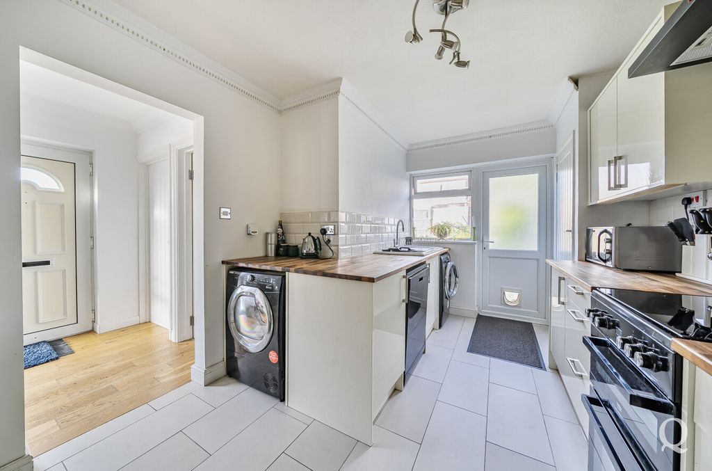 Property photo 3 of 18 46dc4185-19Ef-437...