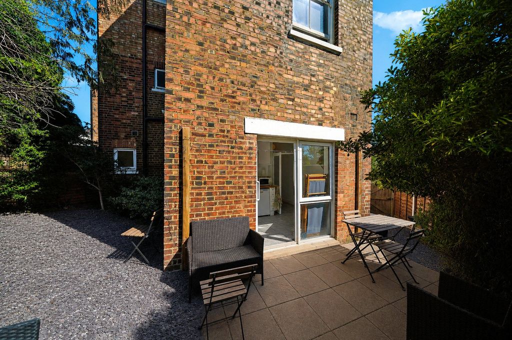 Property photo 3 of 13 Picture No. 52