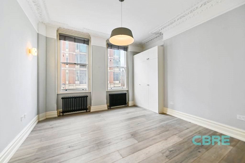 Property photo 3 of 17 Exeter Mansions