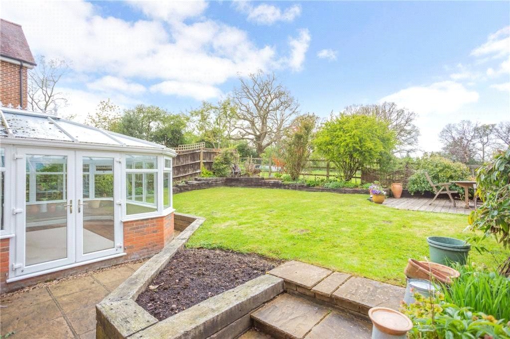 Property photo 2 of 25 Garden