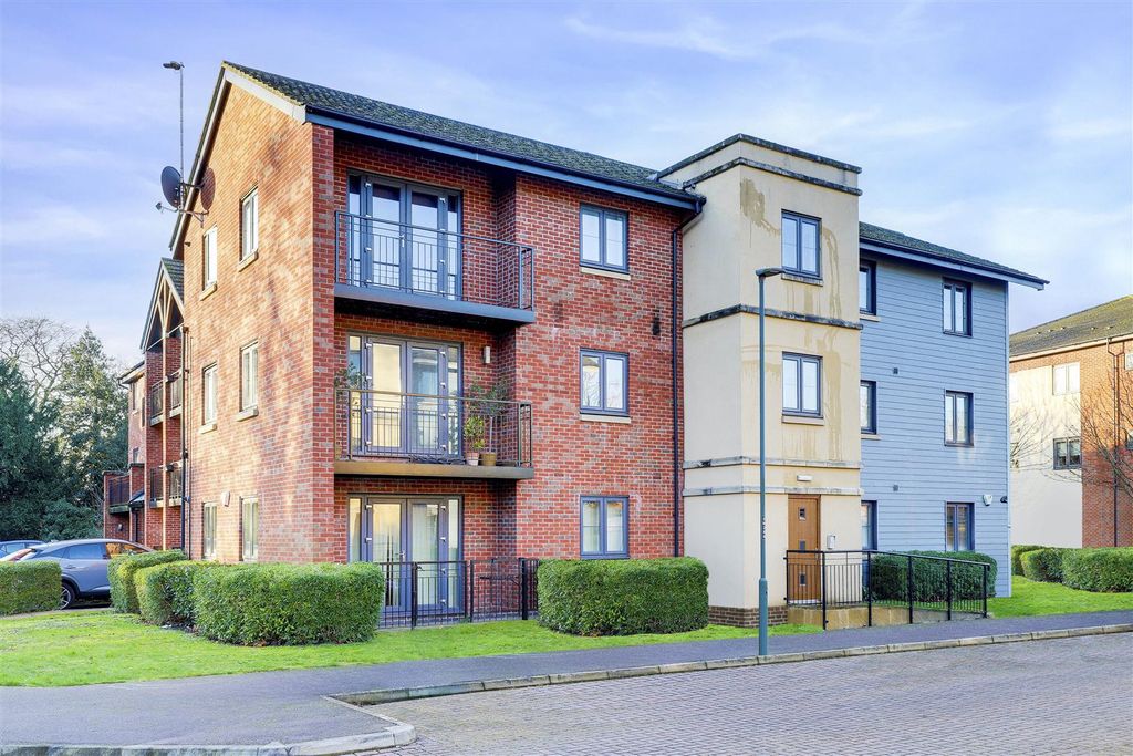 Property photo 1 of 8 8344.Jpg