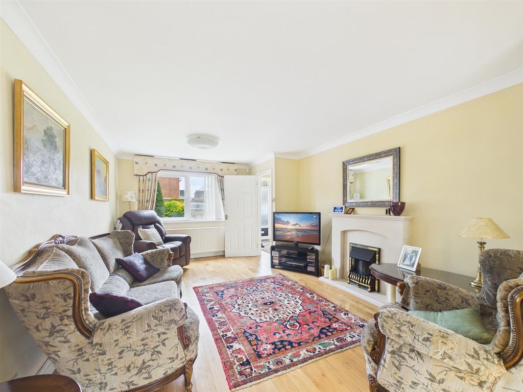 Property photo 3 of 14