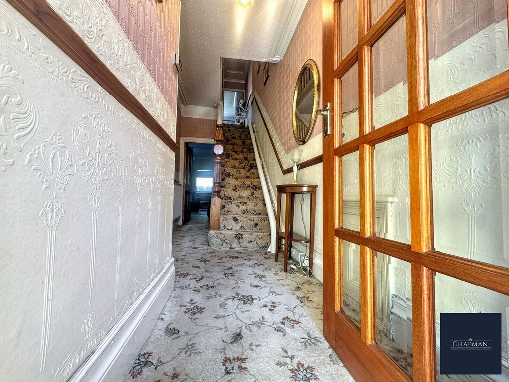 Property photo 3 of 31