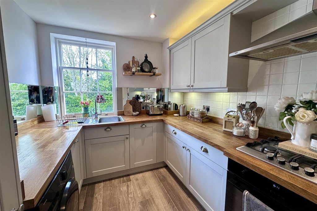 Property photo 2 of 17 _Ew6Cmzeyuqm6Rj14Ycxvg.Jpg