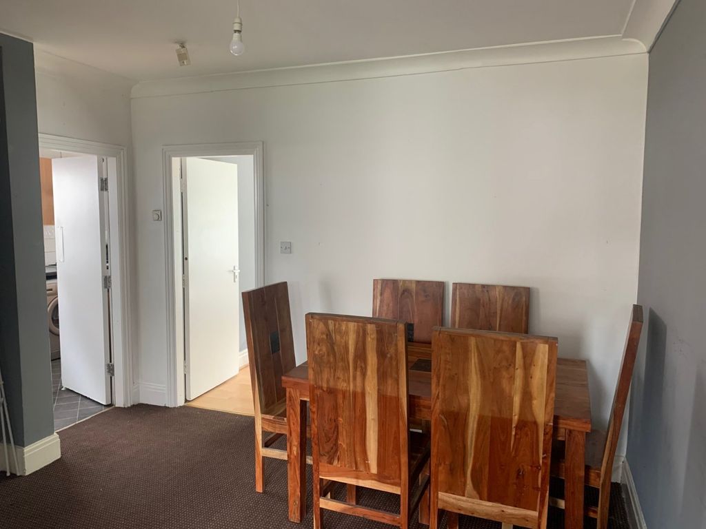 Property photo 3 of 10 Picture No. 05