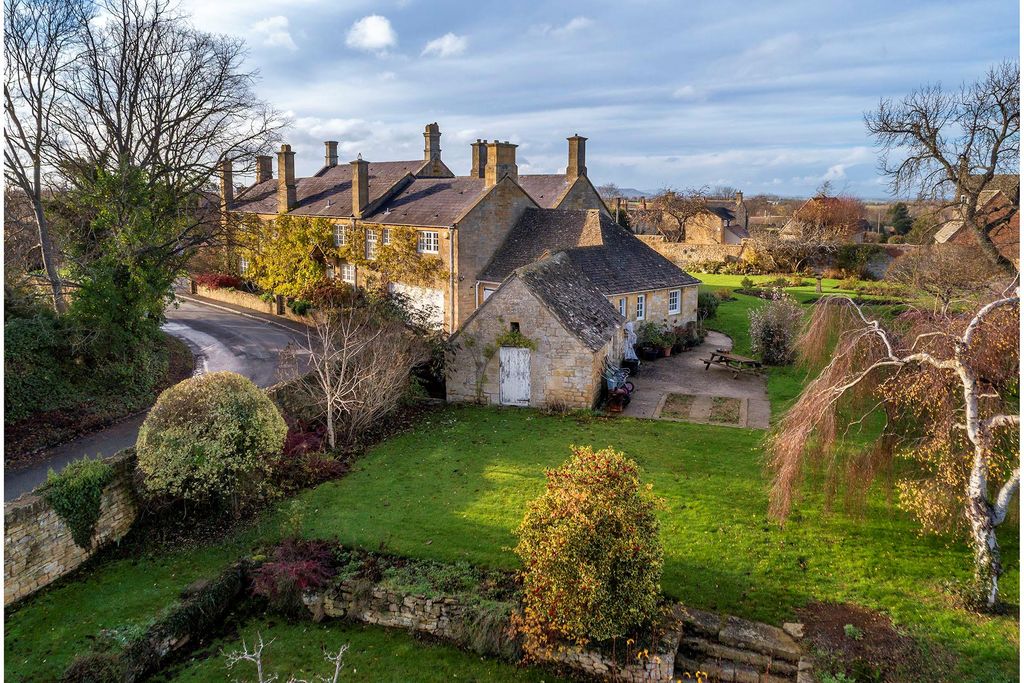 Property photo 1 of 27 Image