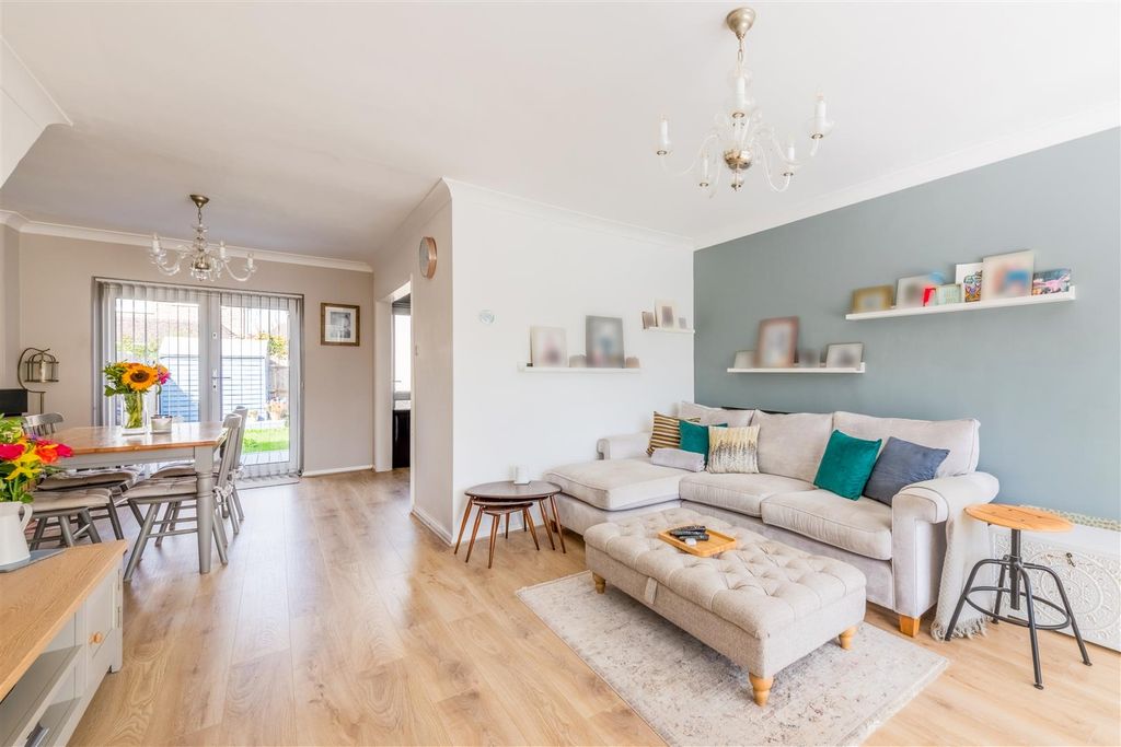 Property photo 2 of 13 15 Greenacres-4.Jpg