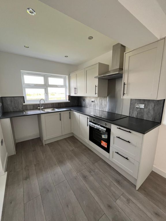 Property photo 3 of 13 39dc6E9B-Ad67-4d03-A5E8-359d0c93Ab8A