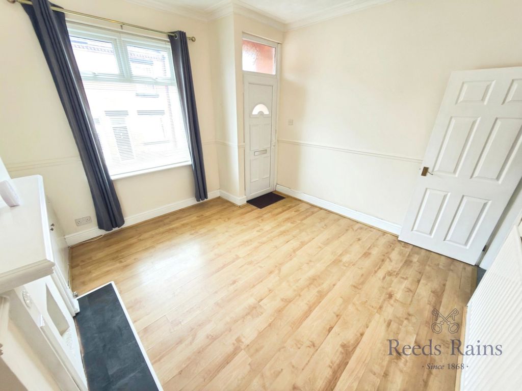 Property photo 3 of 13 Reception Room