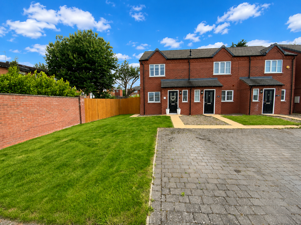 Property photo 1 of 17