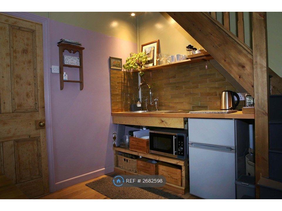 Property photo 3 of 31