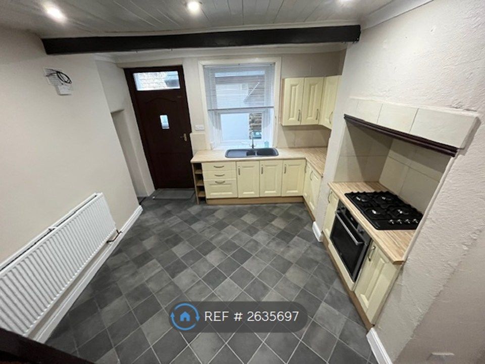 Property photo 3 of 10 Kitchen Diner