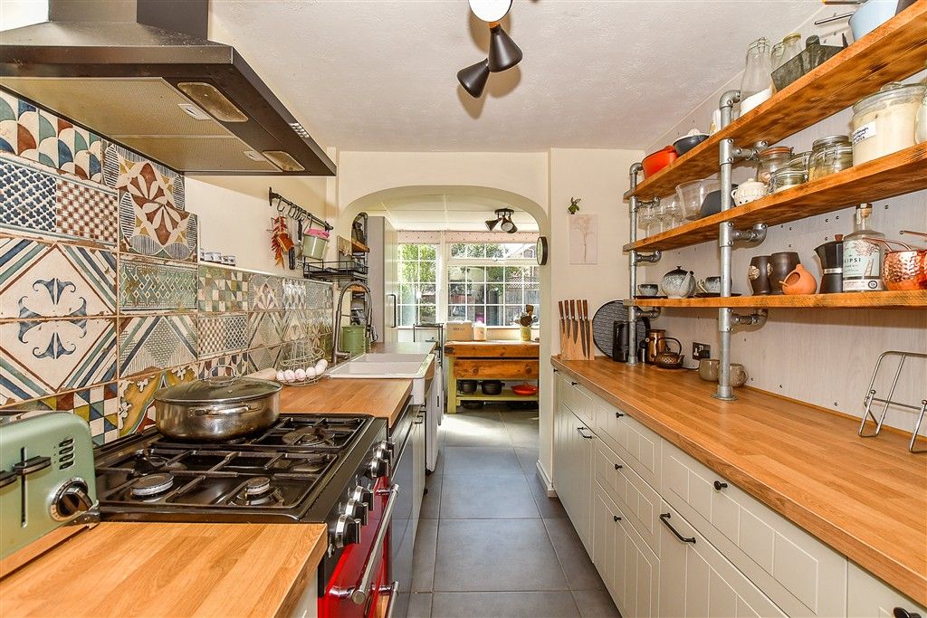 Property photo 3 of 13 Kitchen