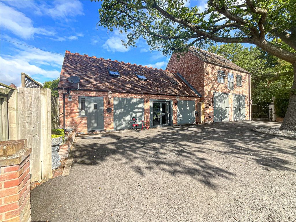 Property photo 2 of 11 Picture No. 01