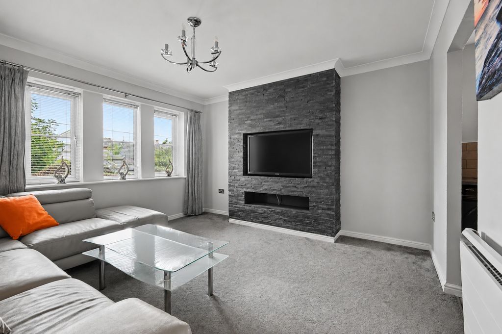 Property photo 2 of 9 5363961