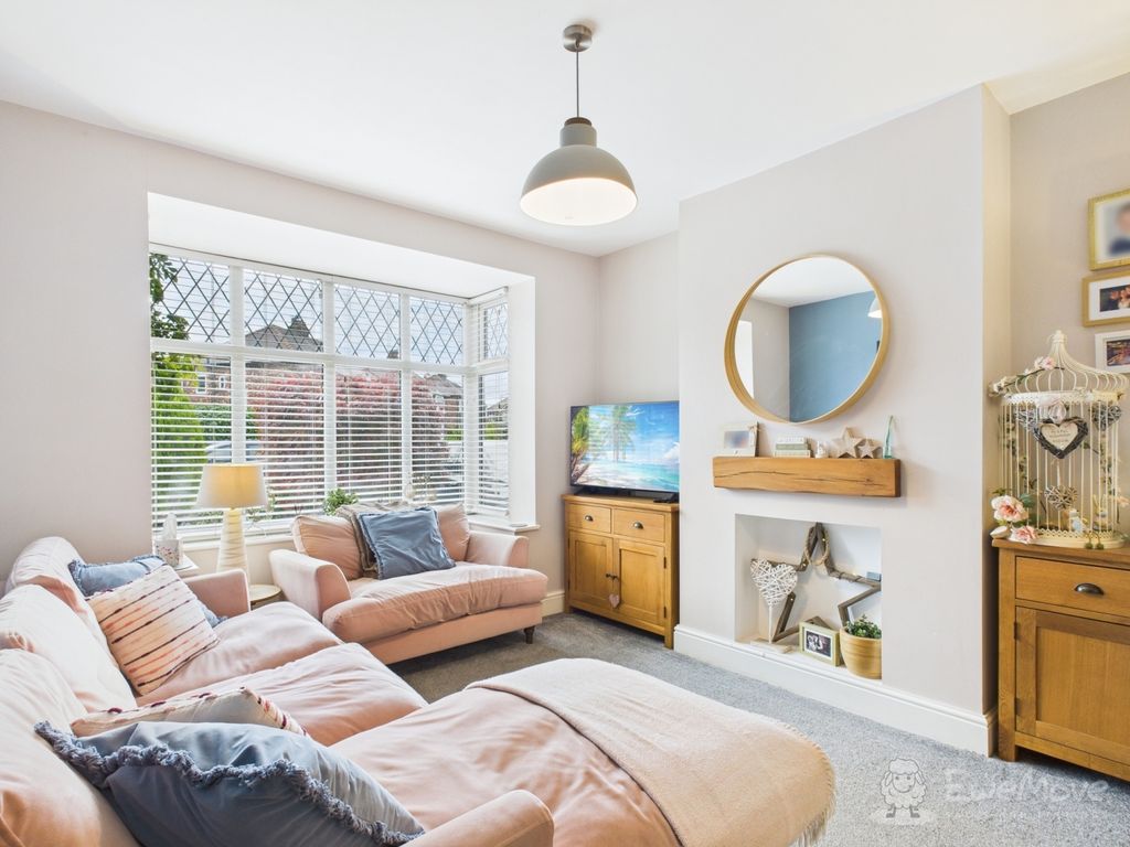 Property photo 3 of 15 Cam04077G0-Pr0056-Still001