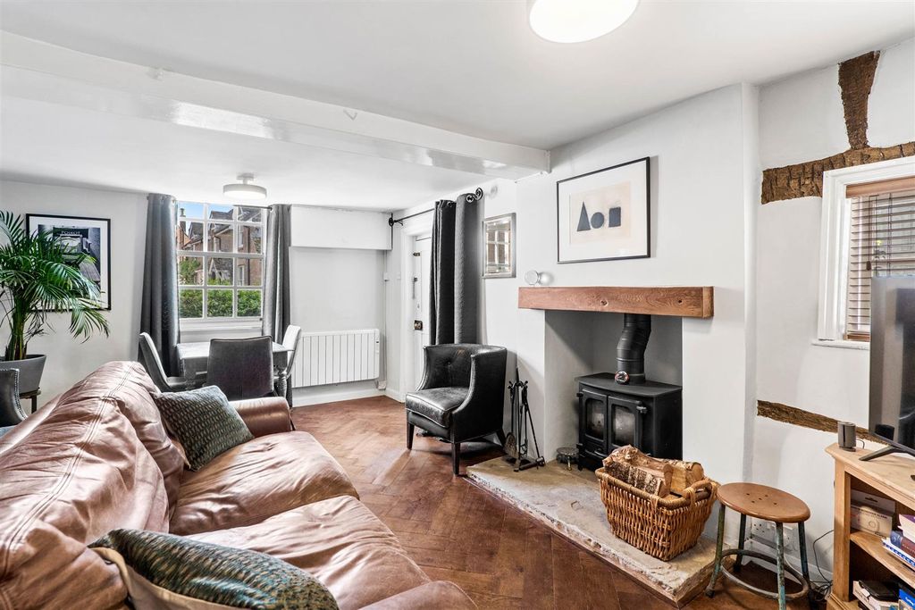 Property photo 2 of 12