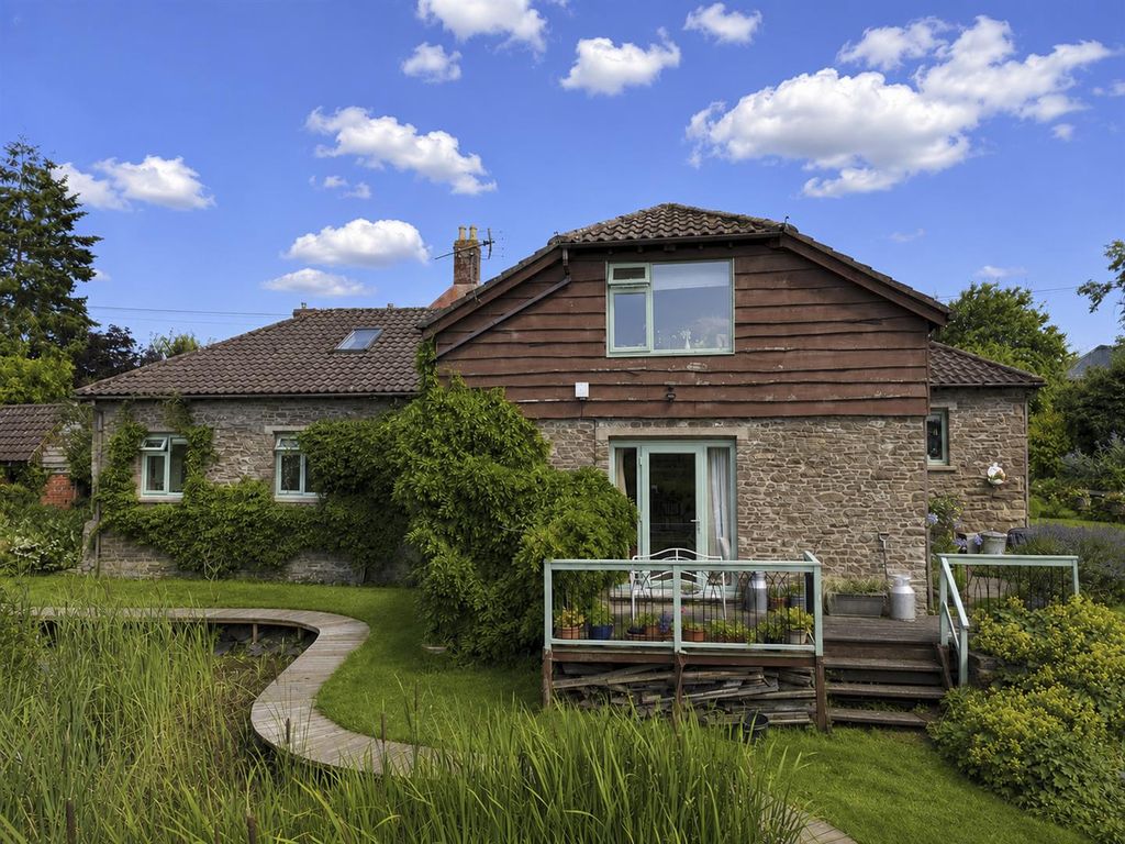 Property photo 1 of 36