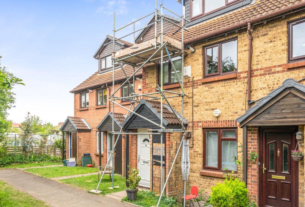 Property photo 2 of 15 1-69E6d0A47A6E4-1...