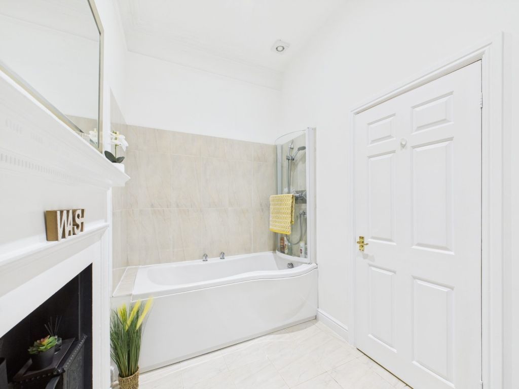 Property photo 3 of 25